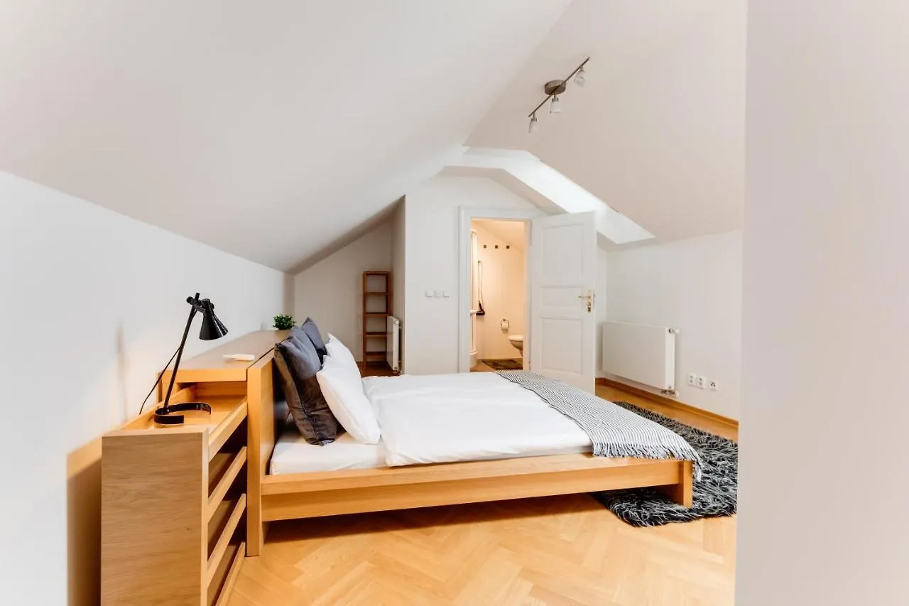 Jt'S Apartments Bilkova Str. Prag Tjeckien