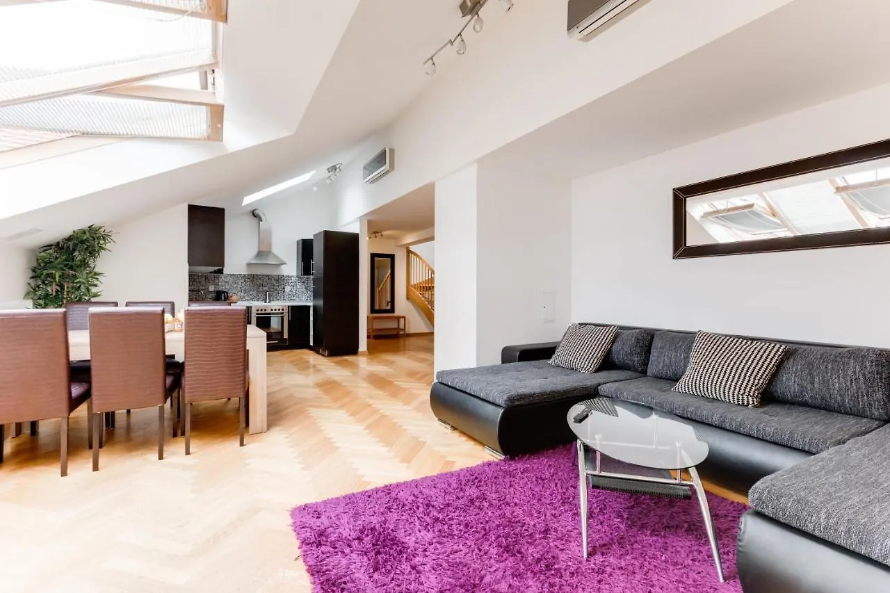 Jt\'S Apartments Bilkova Str. contacts