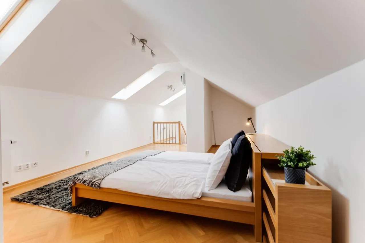 Jt'S Apartments Bilkova Str. Prag 0*,